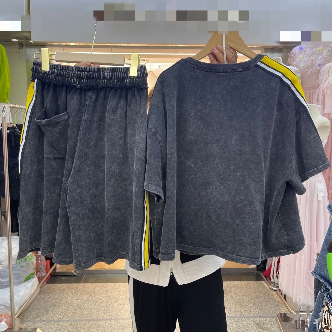 Ensemble haut à manches courtes et short, broderie cartoon de style industriel, mode européenne et américaine, ample et tendance