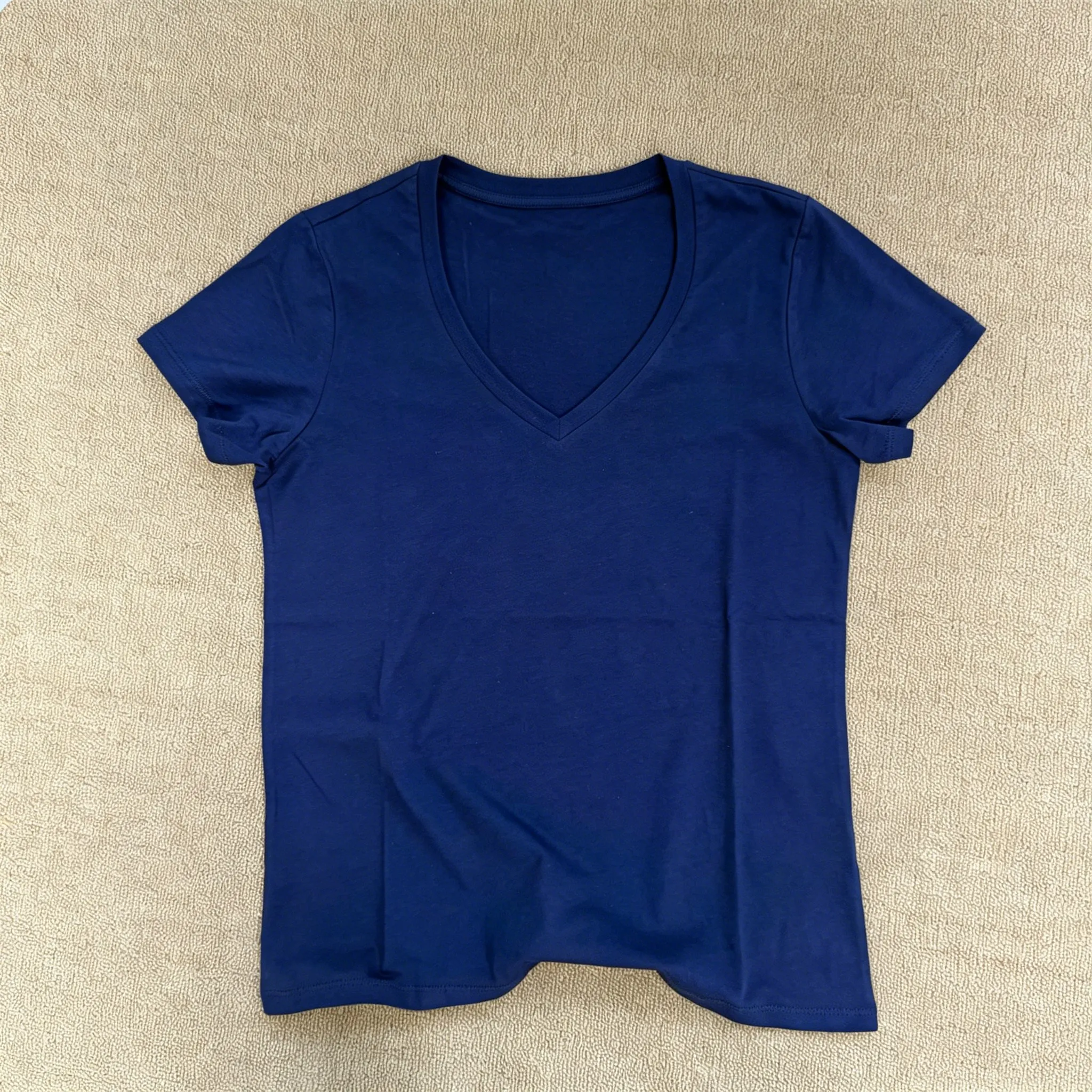 T-shirts pour femmes, vêtements féminins, col en V, manches courtes, polo pour femmes, matière en coton, vêtements pour femmes de haute qualité