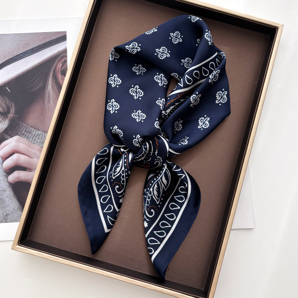Foulard carré en soie pour femmes, mode Paisley, Bandana, châle, foulard, bandeau pour cheveux, cravates pour dames