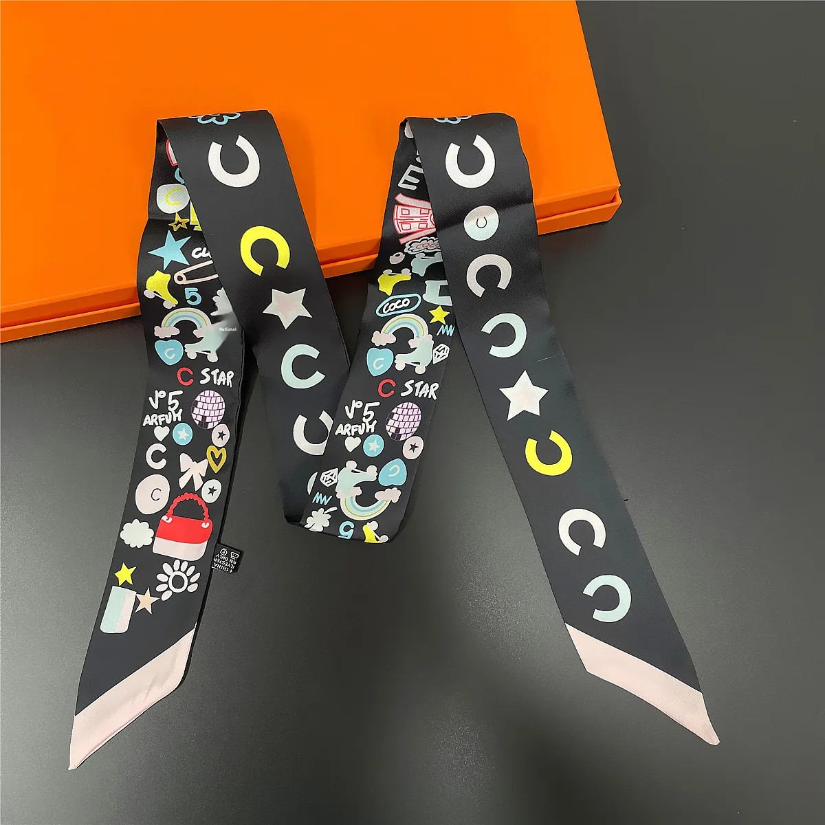 Foulard en soie pour femmes, polyvalent, petit Style parfum, cravate au cou, sac à main, accessoire cadeau, élégant, à la mode, été