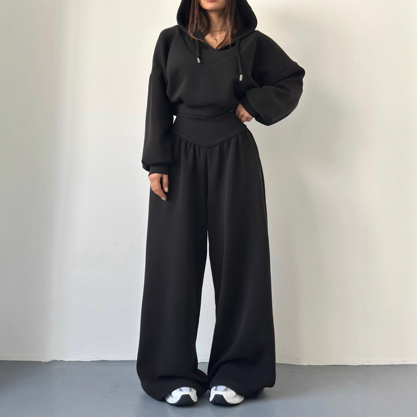Ensemble de pantalons décontractés confortables pour femmes, style sportif, sweat-shirt court à capuche, pantalon taille haute, ensemble deux pièces, streetwear féminin