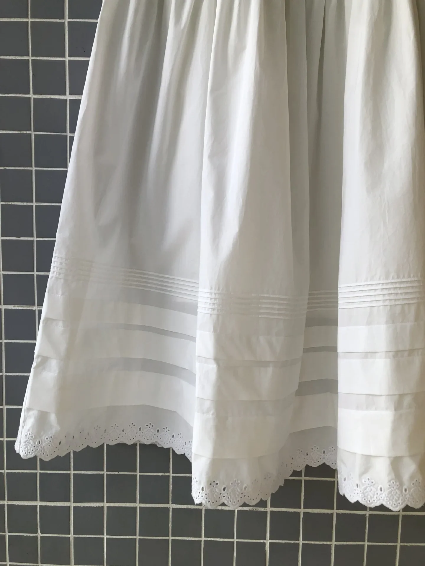 Jupe midi pour femme 100% coton, broderie patchwork, taille haute, coupe évasée, 2 couleurs
