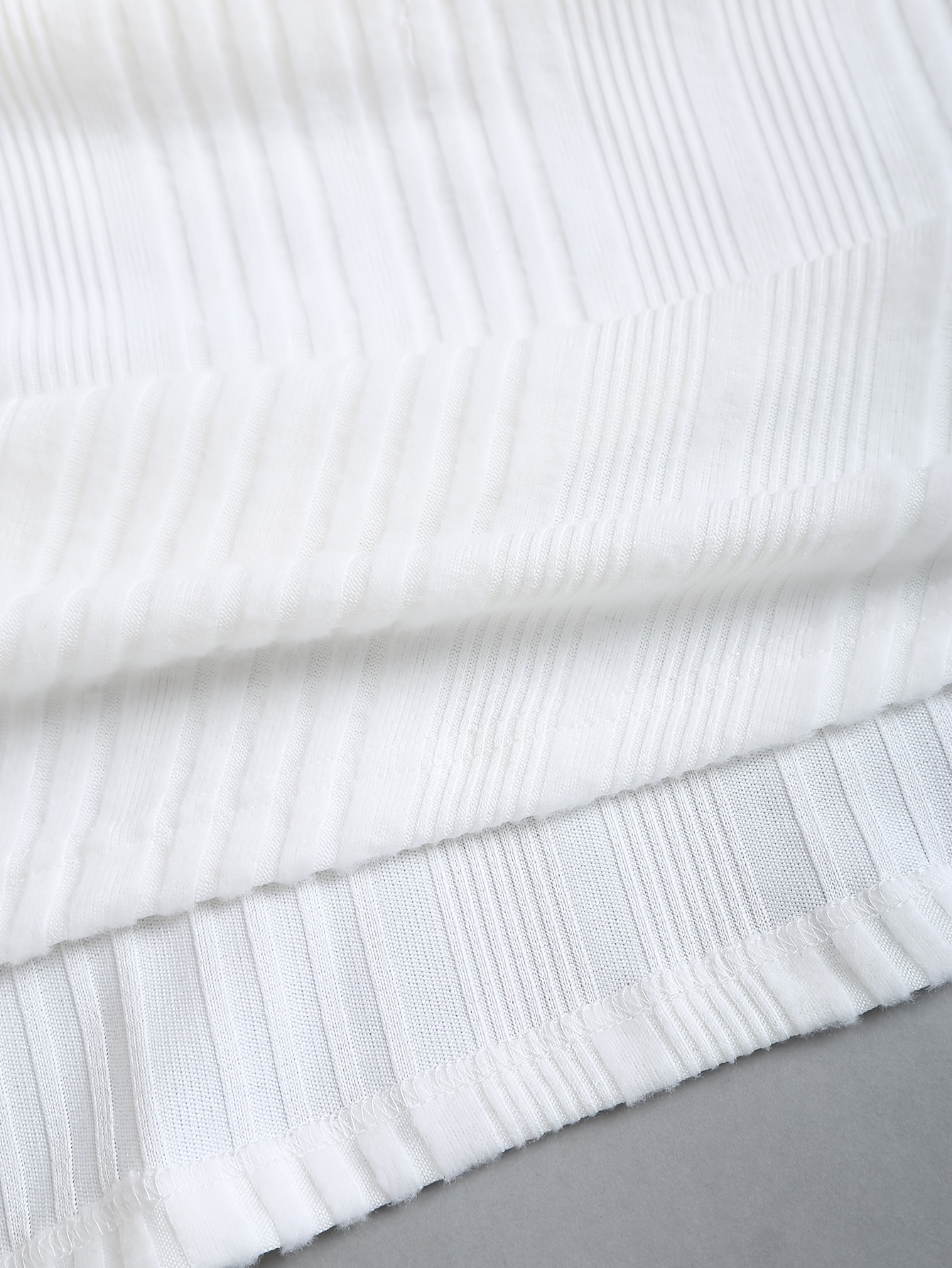 Robe décontractée grande taille pour femme avec manches longues épaules dénudées et taille cintrée – Collection 2025