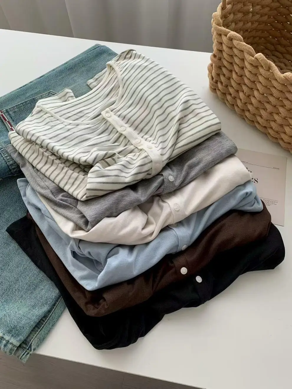 Haut à manches longues en mélange de soie et de laine pour femme, col rond, bordure boutonnée, coupe ajustée, couleur unie, rayé, tricot d'automne et d'hiver