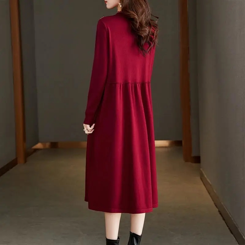 Nouvelle Robe Pull Tricotée Femme Printemps Automne 2026 Version Mi-Longue Robe Pull Élégante pour Femme Jupe de Base Tendance