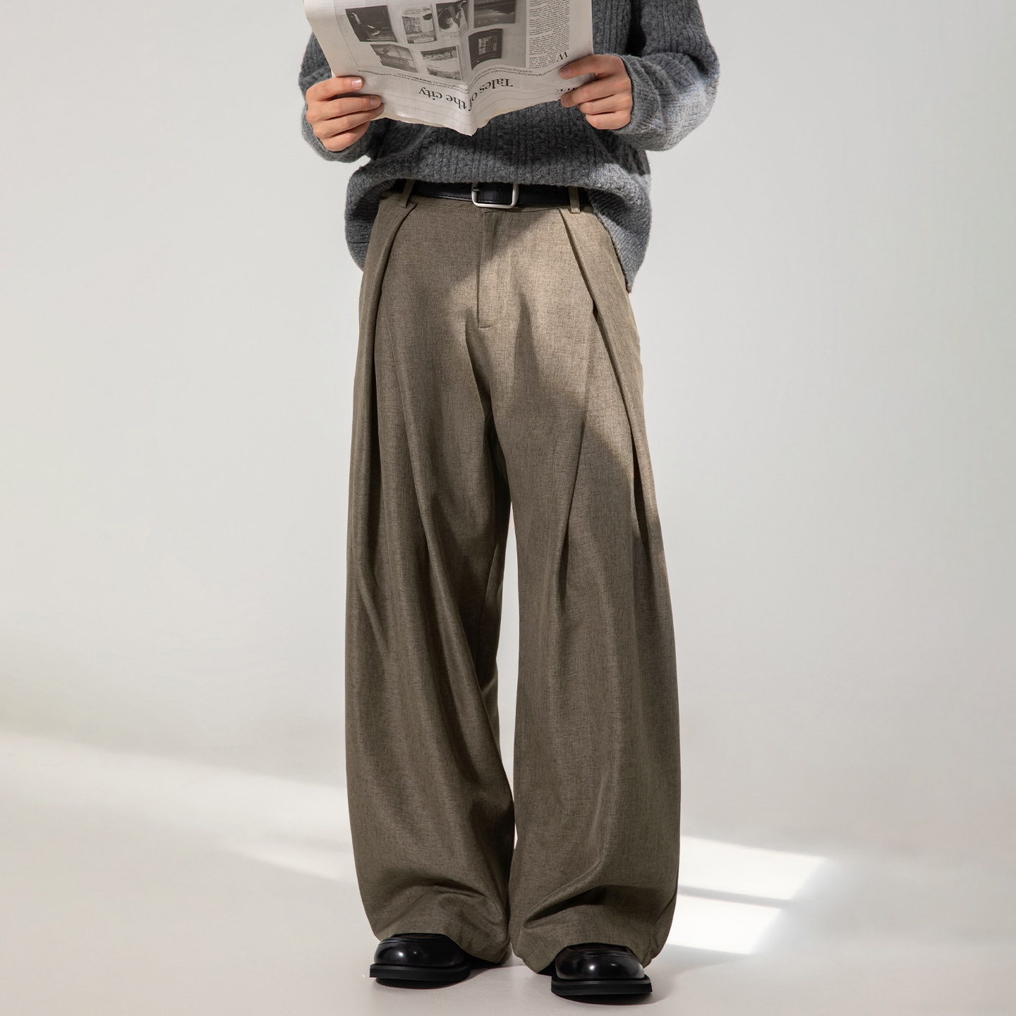 Pantalon décontracté de Style coréen pour hommes, couleur unie, boutons plissés, Design Streerwaer, jambe droite et large, bas ample