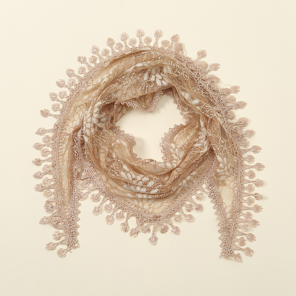 Foulard Triangle en dentelle pour femmes, châles brodés floraux, musulman, chrétien, voile de luxe, Hijab, couleur unie, glands, bandeau