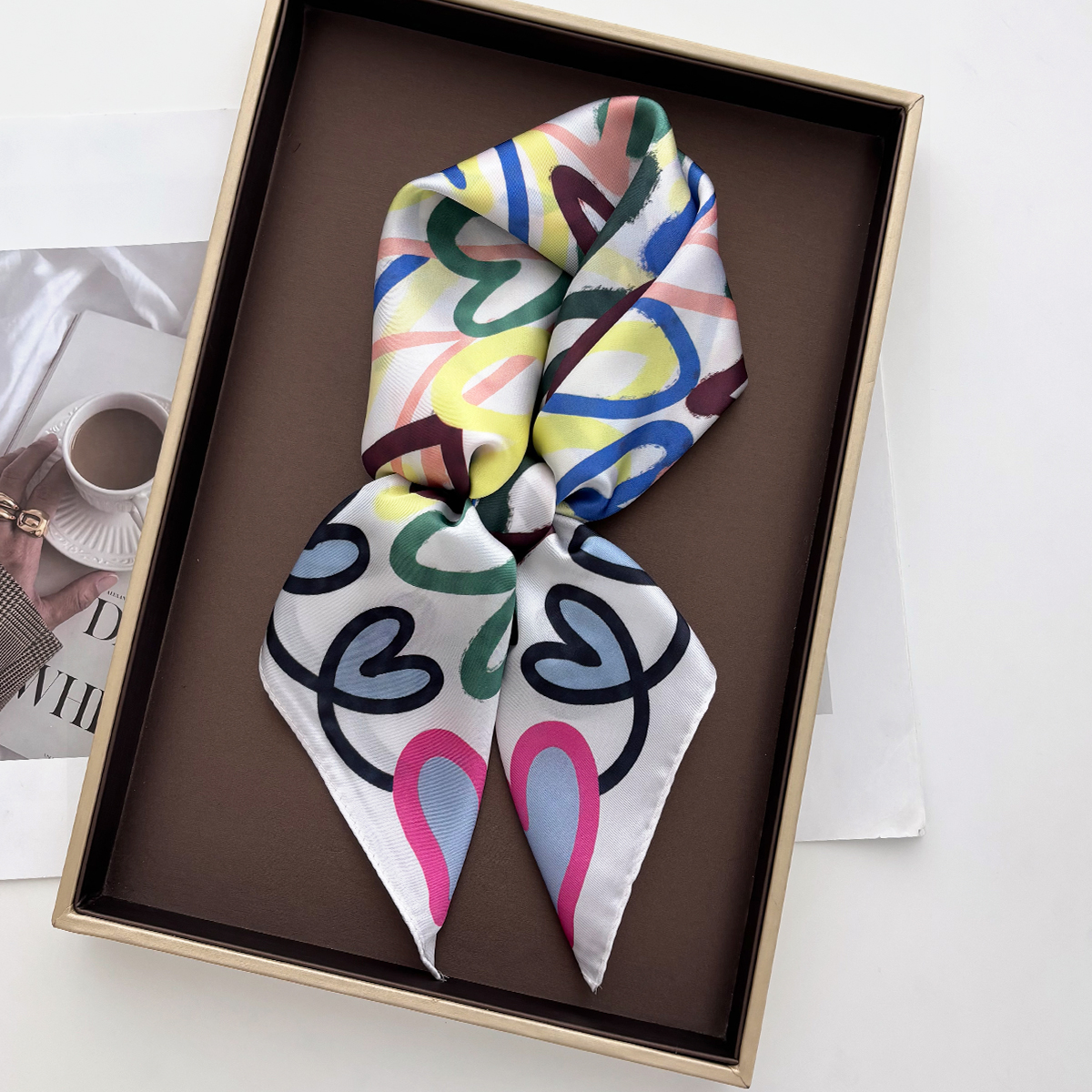 Foulard carré en satin pour femme 70x70cm, imprimé cœurs mignons, imitation soie, bandana, foulard de cou, bandeau pour cheveux, foulard de sac, mouchoir décoratif