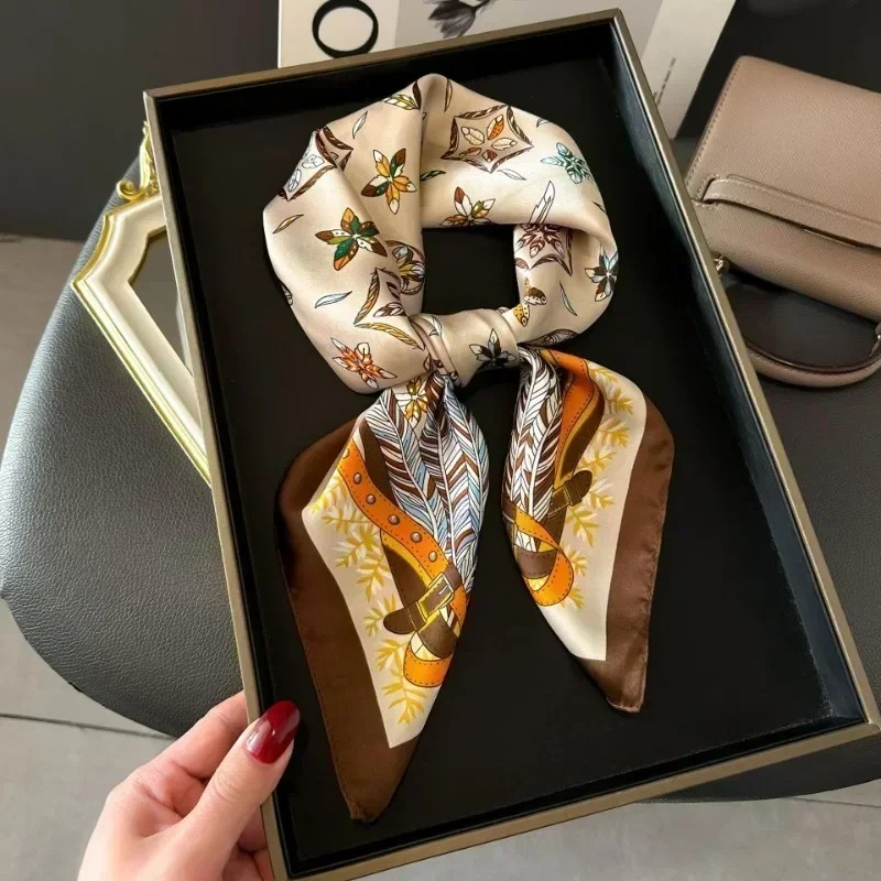 Foulards en soie pour femmes, foulard carré de luxe en soie à carreaux pour filles, bandeau en satin pour le cou et les cheveux, foulard doux pour le travail, hijab