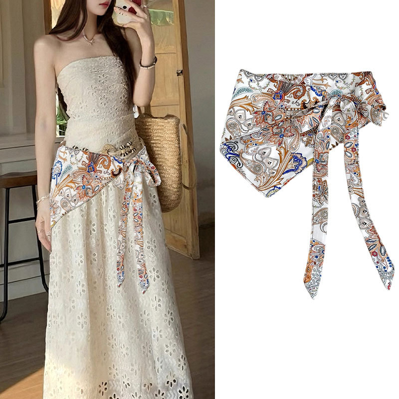 Écharpe triangulaire en soie motif fleur de cajou pour femme, style bohème vintage, foulard enveloppant pour le cou et la tête, idéal pour le quotidien, les voyages, cadeau tendance