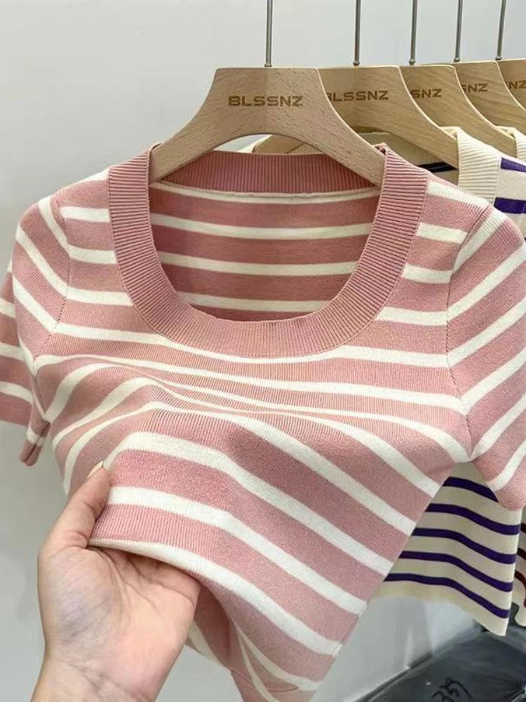Femme nouveaux vêtements rayé à manches courtes T-shirt coupe ajustée hauts femme col rond tricoté gaine T-shirt vêtements de rue sexe sportif Y2K