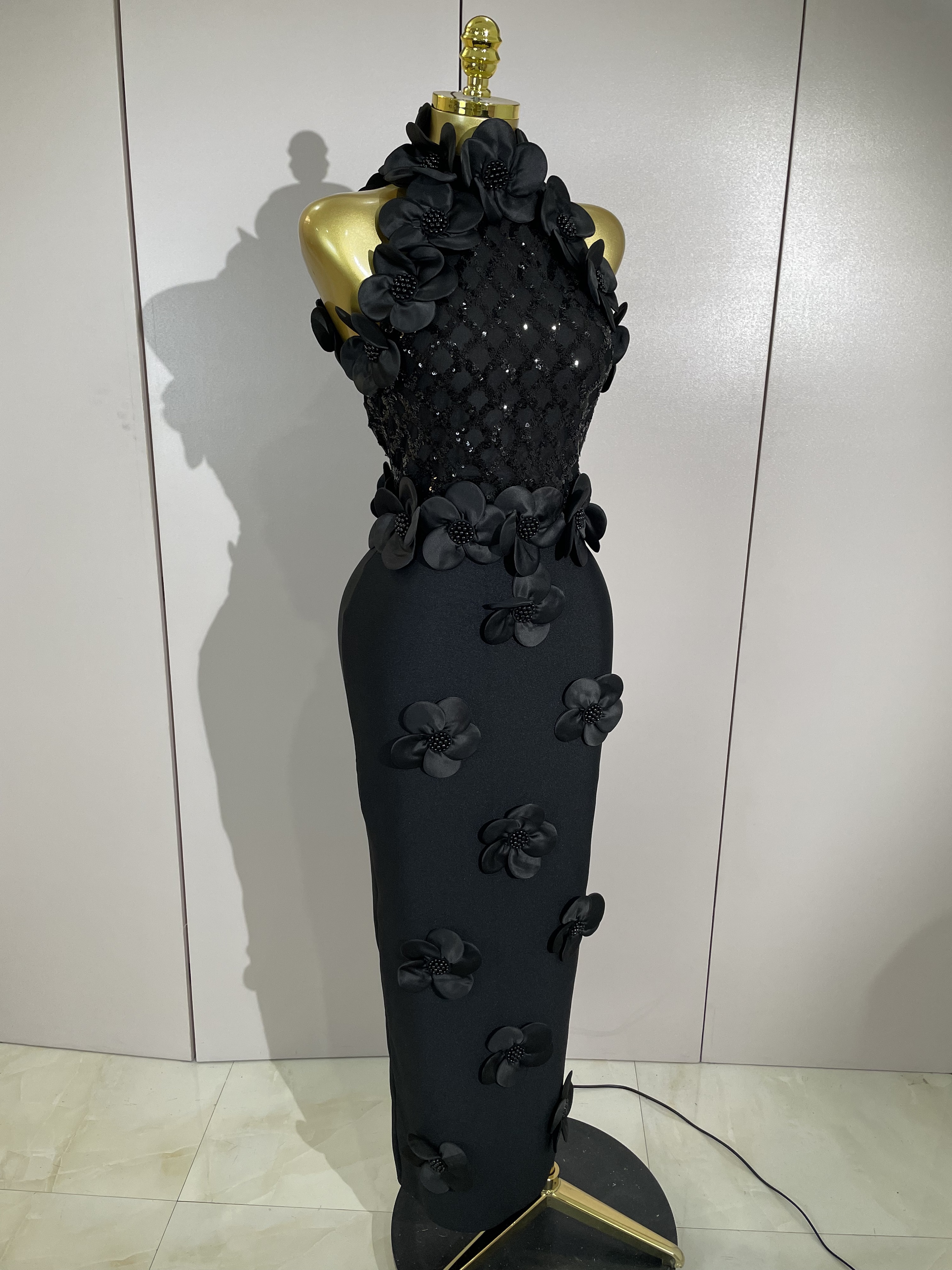 Robes de soirée d'anniversaire de haute qualité, noires et rouges, ornées de fleurs perlées, en maille patchwork, longues, style bandage, pour célébrités, bal de promo, soirée et club