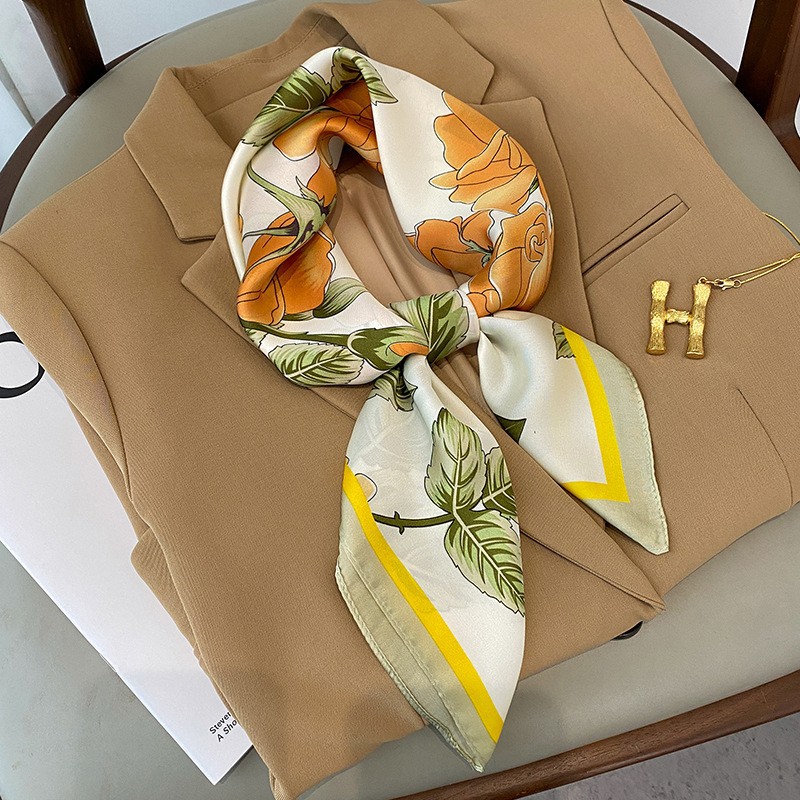Nouveau modèle de petit foulard carré pour femme, en soie, 70 cm, imprimé lettres, décoratif, châle carré, foulard de tête, turban