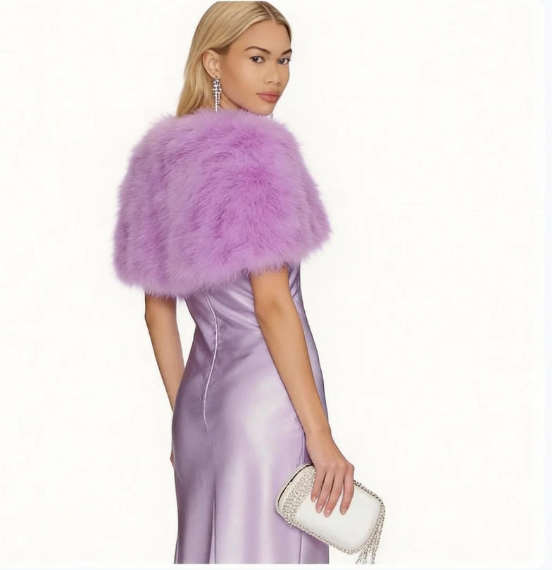Capelet en Plumes d'Autruche Marabout Lavande Véritable pour Femme – Écharpe de Soirée Élégante pour Mariage et Occasions Spéciales