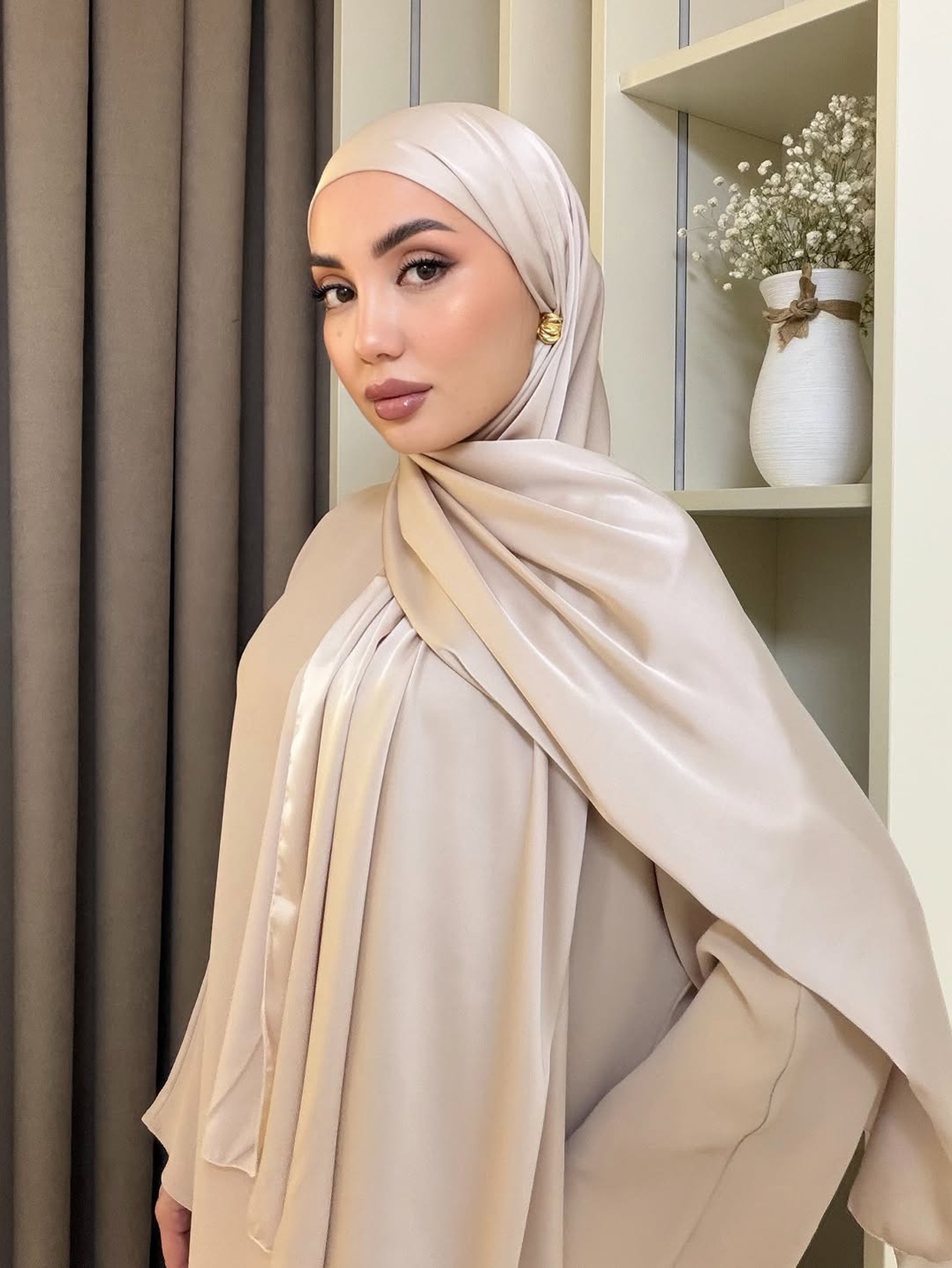 Hijab musulman uni, nouveau design, châle en satin mat pour la Malaisie, écharpe en crêpe de satin de soie