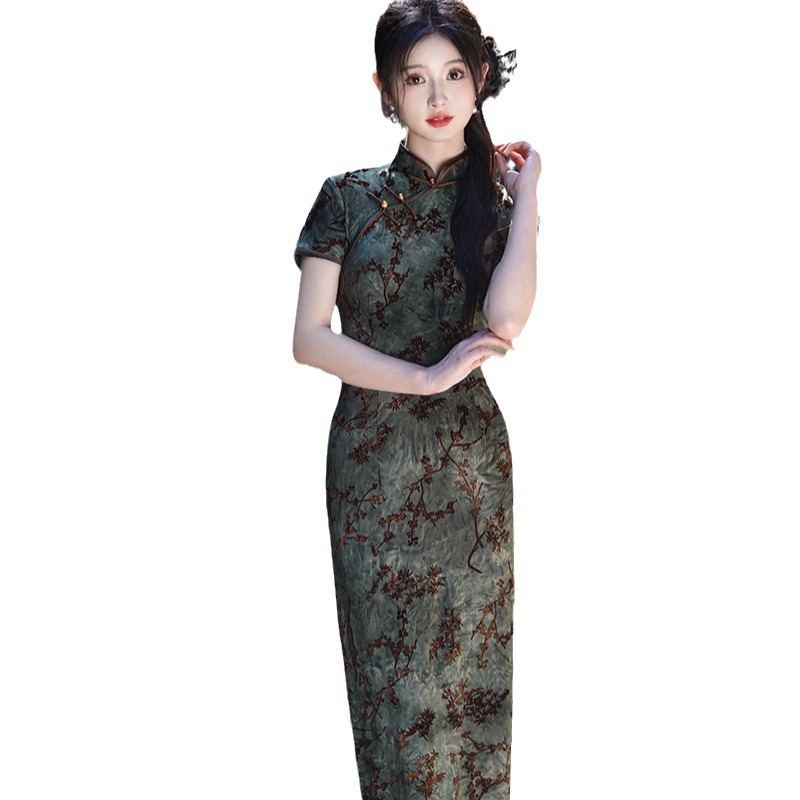 Style chinois 2025 printemps et été nouveau mince rayonne Cheongsam jupe longue tempérament robe rétro avant fendu Qipao robe