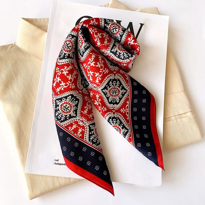 Nouveau 100% véritable soie Satin femmes écharpe 2025 fleur imprimé Foulard Femme carré foulards Bandana châle cadeau pour dame Hijab