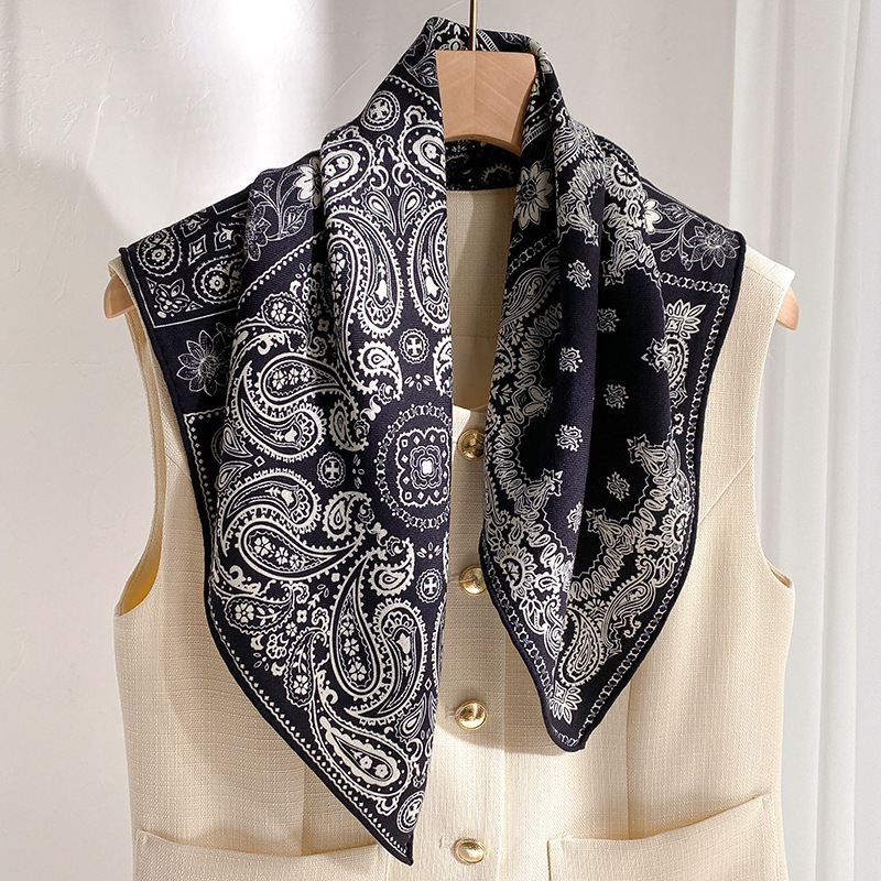 Foulards de cou Femme soie laine carré écharpe châle pour sac de luxe mince Petite écharpe Foulards hiver foulards Foulard Femmes Chic