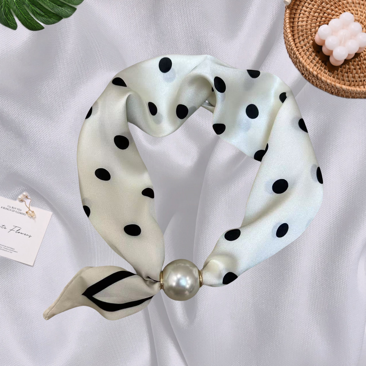 Écharpe de luxe pour femme en soie fine, avec pendentif magnétique, chaîne de clavicule à boucle, perle, bandeau décontracté, foulard, bandeaux pour cheveux Femme