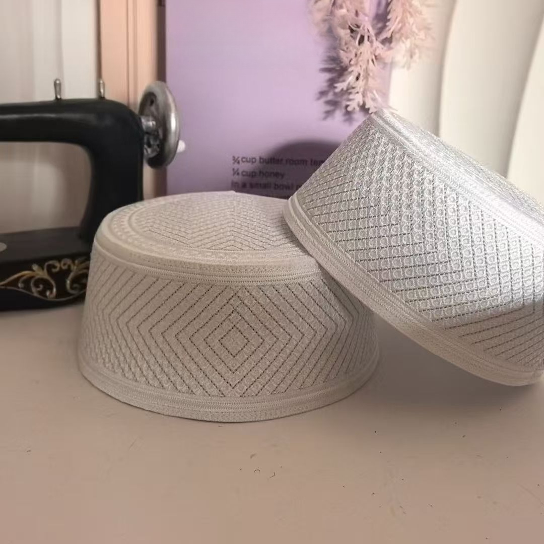 Nouveaux chapeaux musulmans pour hommes, chapeau de prière brodé pour l'Aïd, bonnet ethnique de luxe, cadeau de mariage islamique, casquette de Dubaï, casquette saoudienne, casquettes africaines dorées