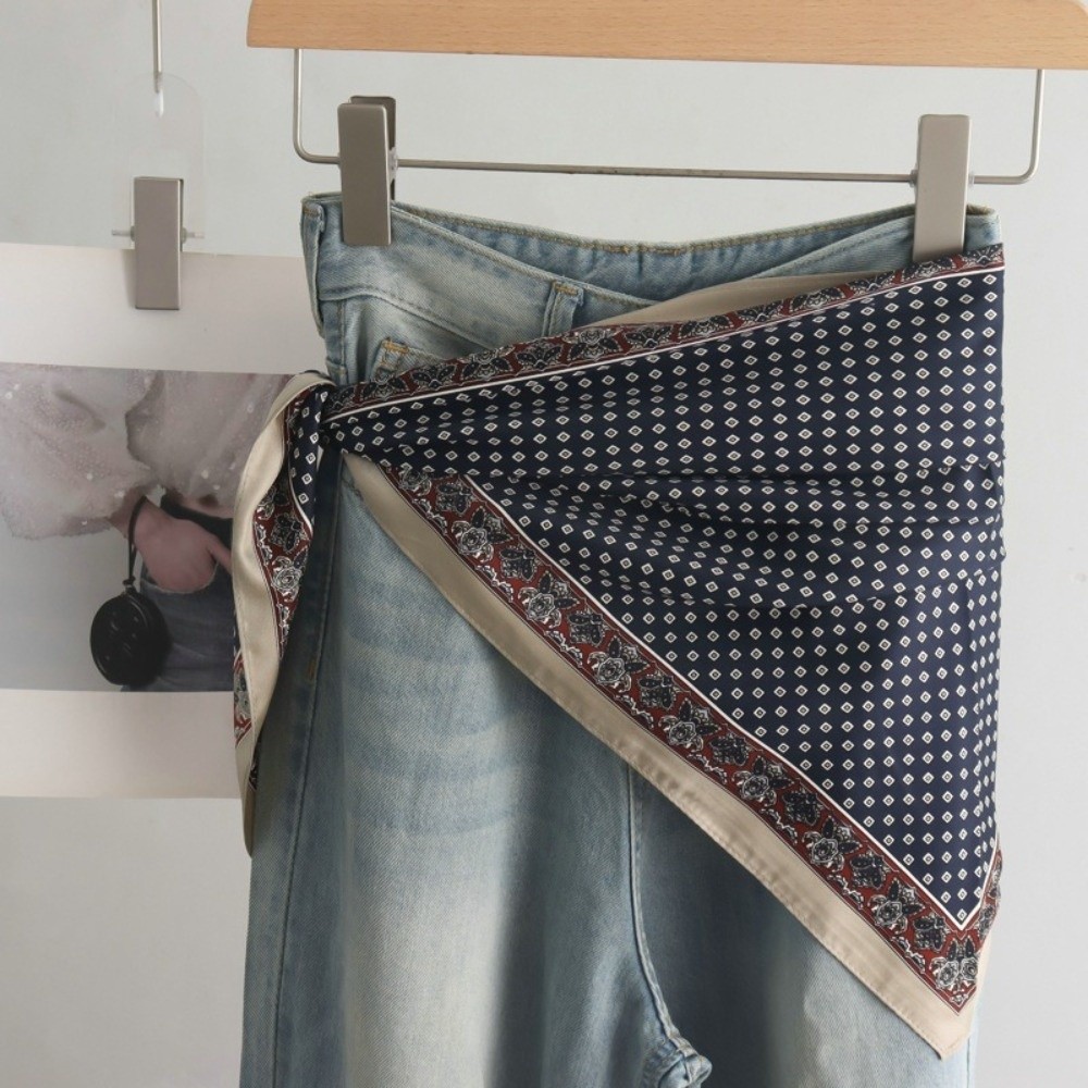 Nouvelle Écharpe Triangulaire en Satin pour Femme, Accessoire Vestimentaire Décoratif, Style Tie-Dye, Ceinture en Jean Rétro, Polyvalente, Printemps et Été