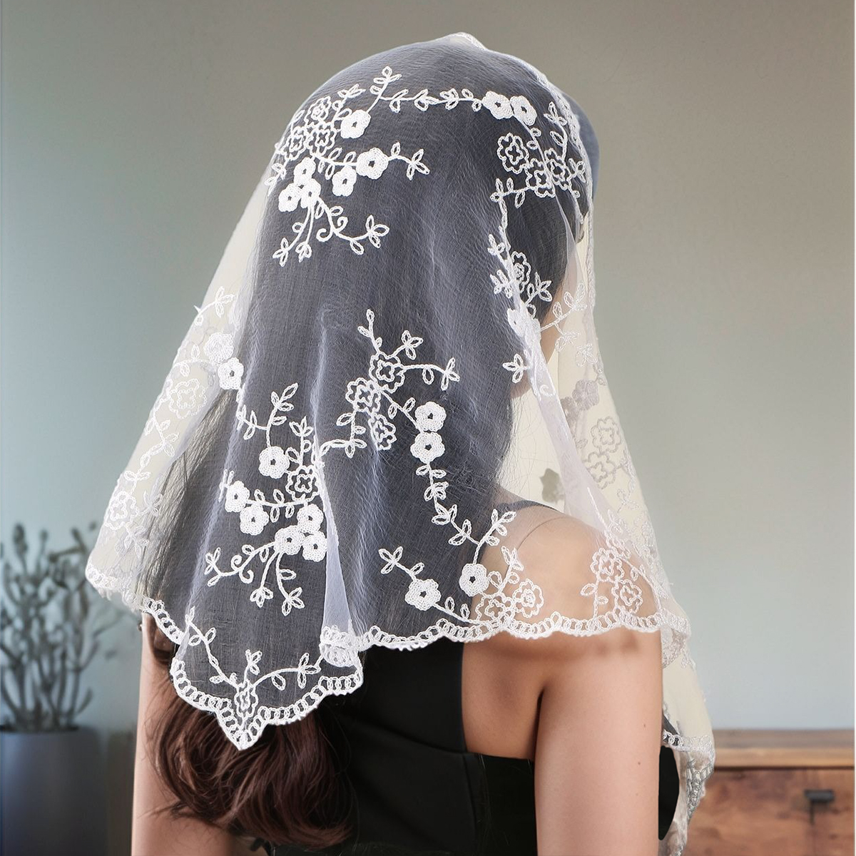Fleur dentelle Triangle voiles écharpe châle femmes chapeaux Bandana mode Mantilla église prière châle foulard catholique foulard