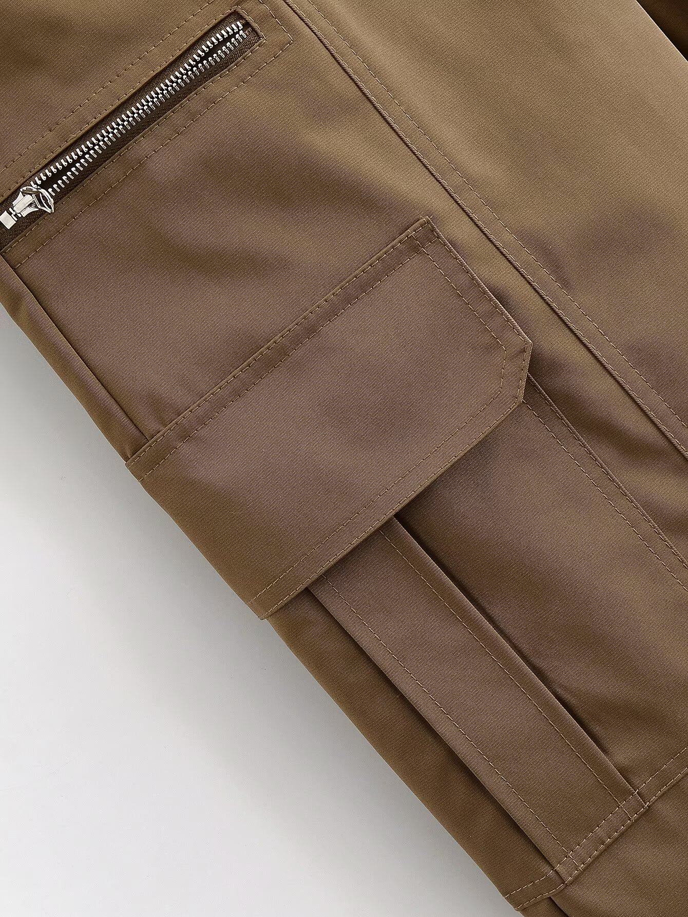 KONDALA Mode 2026 – Nouveauté : Ensemble décontracté vert armée pour femme, col rond, gilet plissé ample + pantalon long à poches, style vintage chic