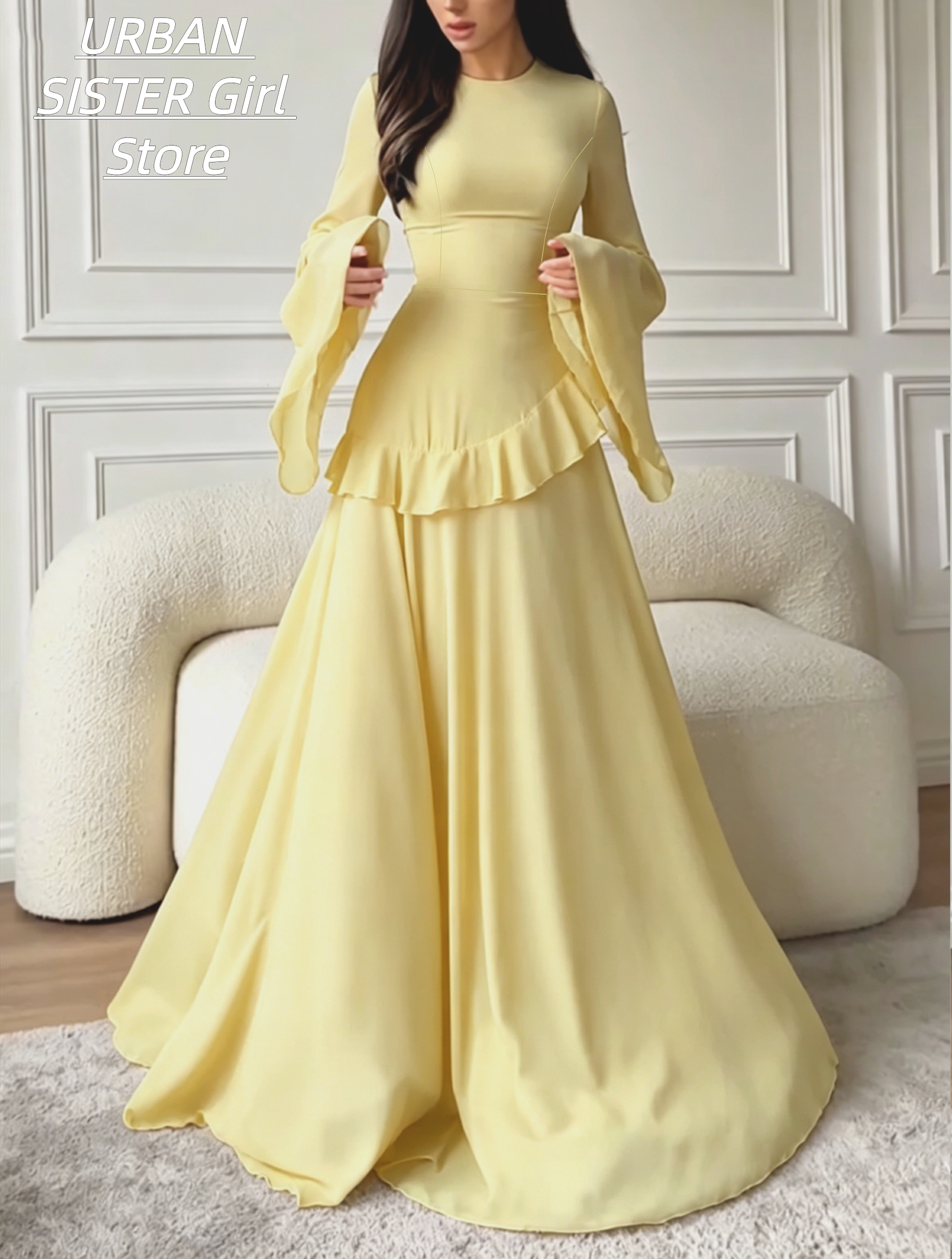 Robe longue en mousseline de soie couleur crème, col rond, manches longues évasées, taille à volants, coupe ajustée, élégante et discrète, pour mariage, banquet musulman ou soirée.