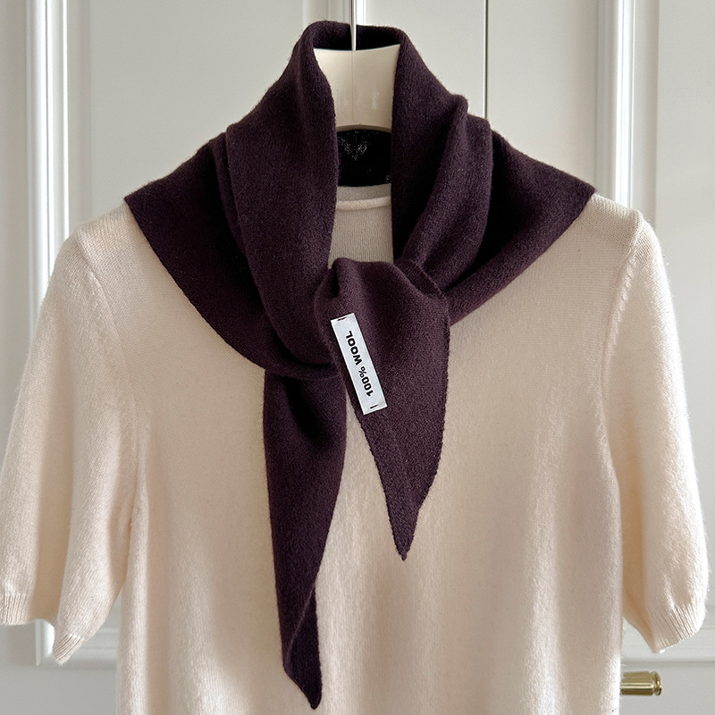 100% nouvelle laine Triangle écharpe pour femmes mode chaud tricoté couleur unie laine douce Triangle et enveloppement Bandana Pashmina foulards