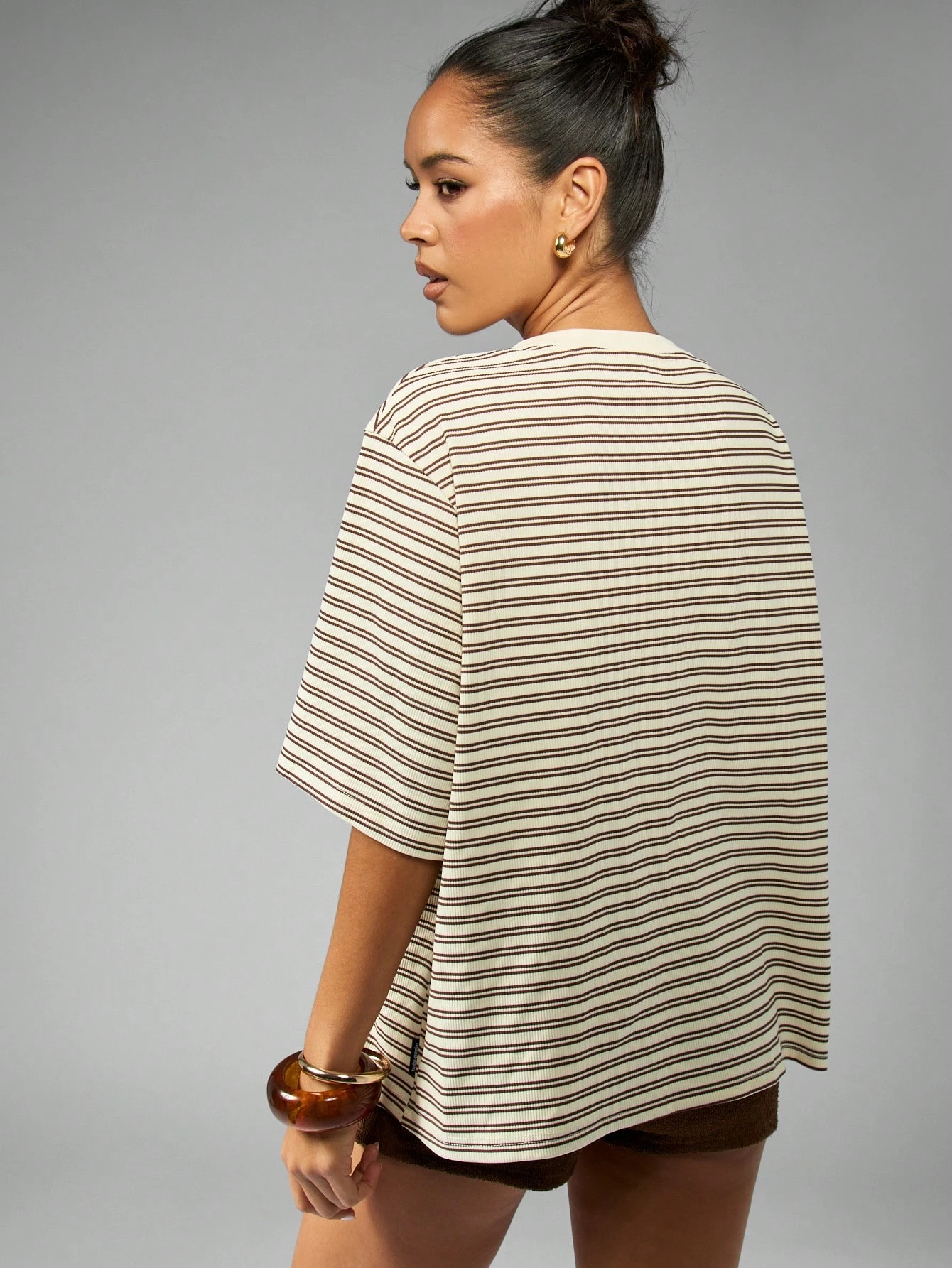 T-shirt rayé ample à manches courtes pour femme avec col côtelé, ultra-léger, confortable, élastique, décontracté et polyvalent