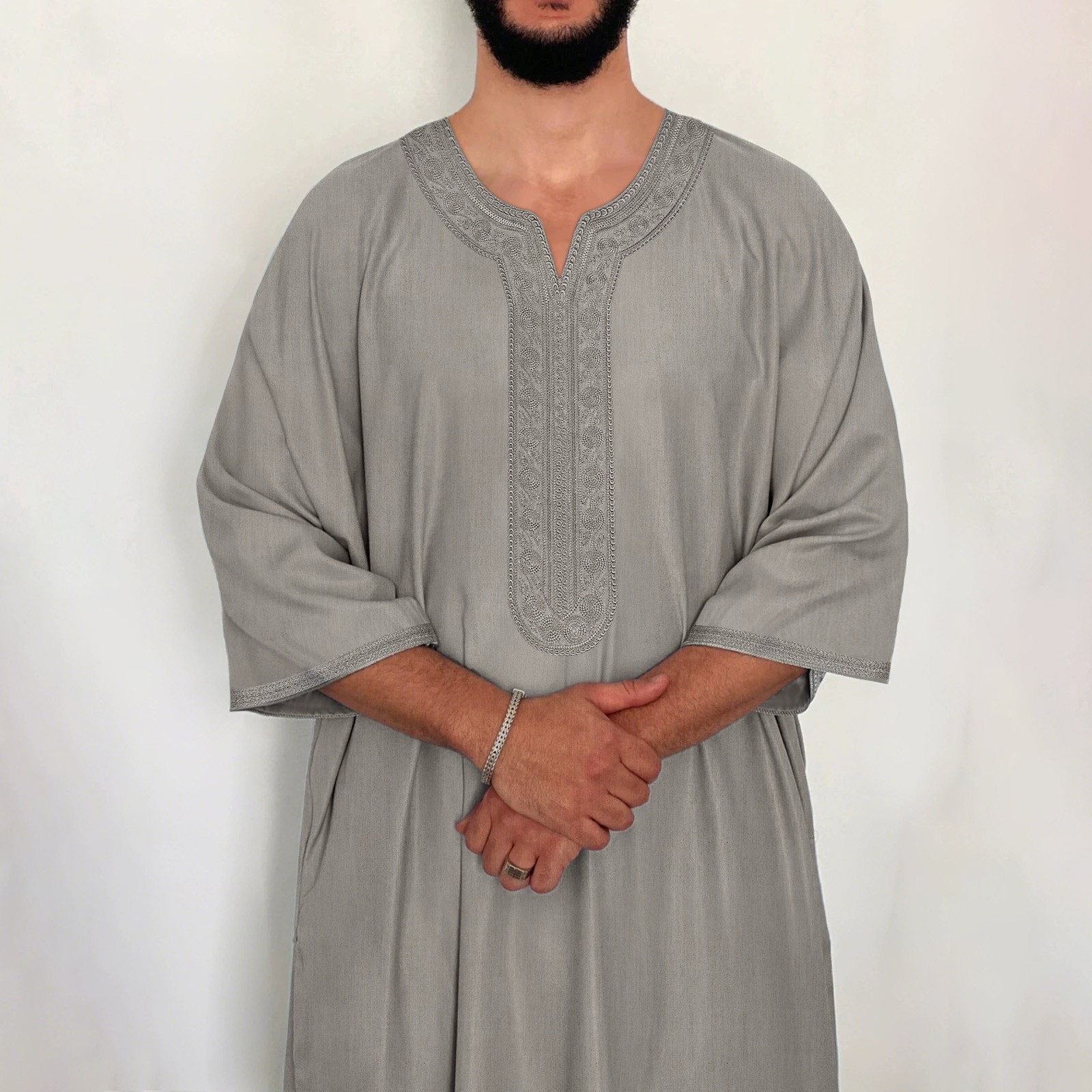 T-shirts de Style ethnique pour hommes, vêtements musulmans, bordure, manches mi-longues, Robe brodée, hauts d'entraînement National