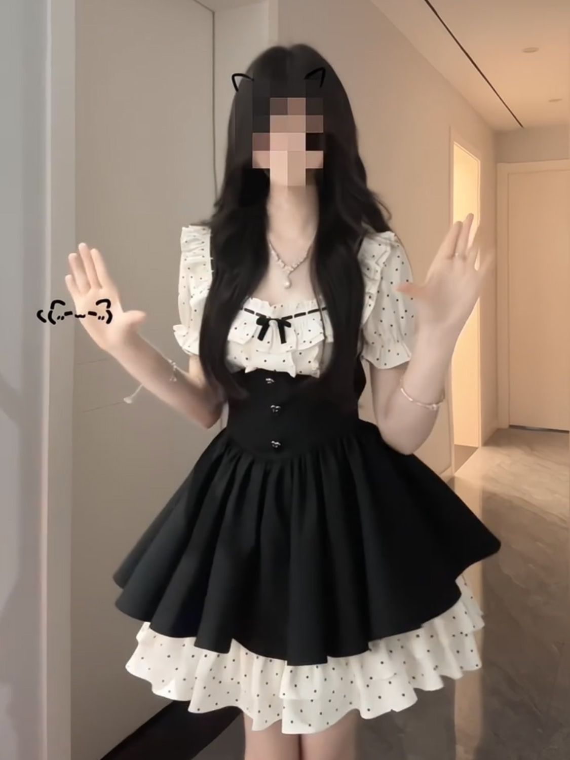 Robe Coquette Gothic Lolita pour femmes, noire, à pois, manches courtes bouffantes, nœud, volants, taille haute, mini-robe, tenue élégante