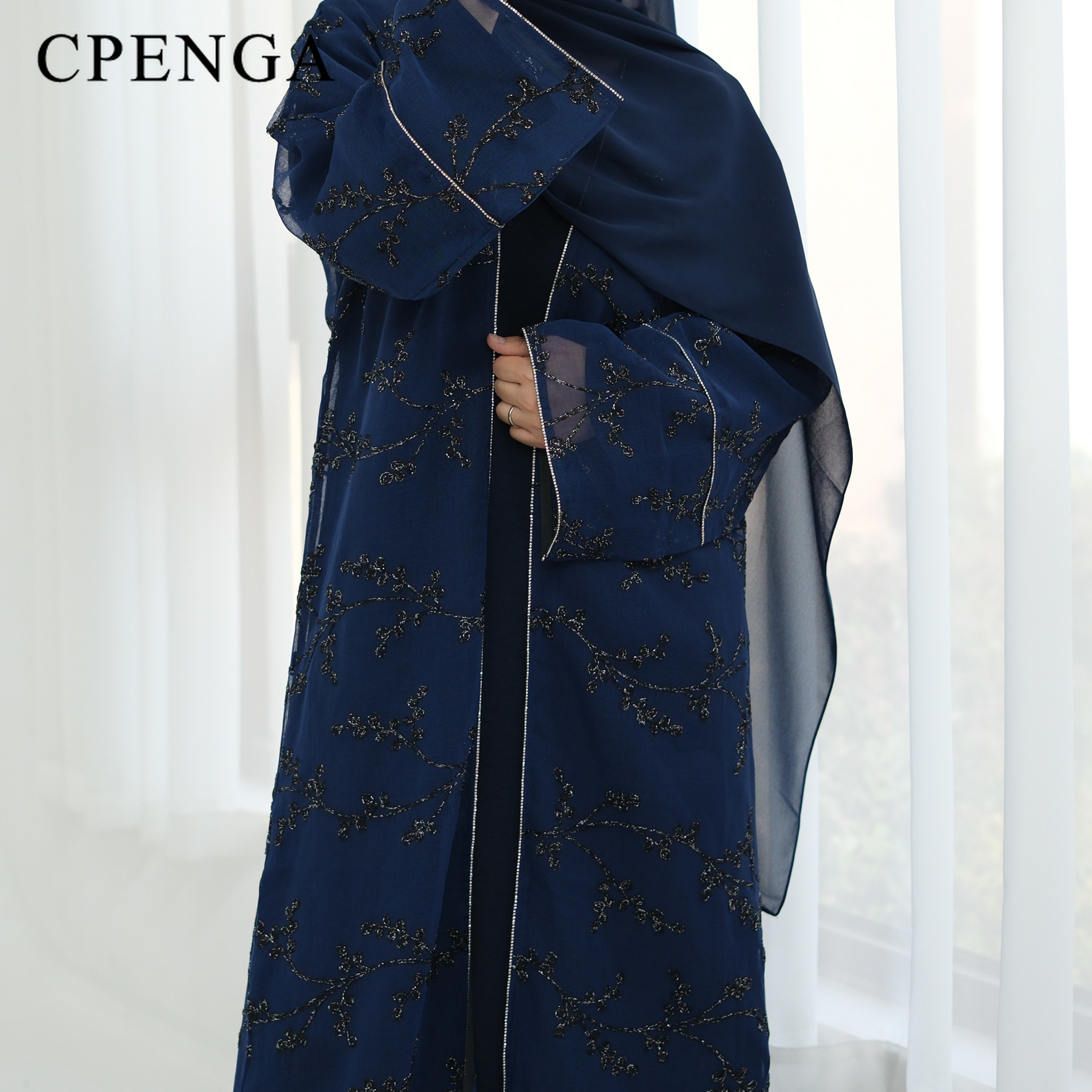 Robe Abaya de luxe brodée de dubaï avec intérieur élégant pour femmes arabes, vêtements de fête Jalabiya Eid pour église musulmane, nouveau caftan turc