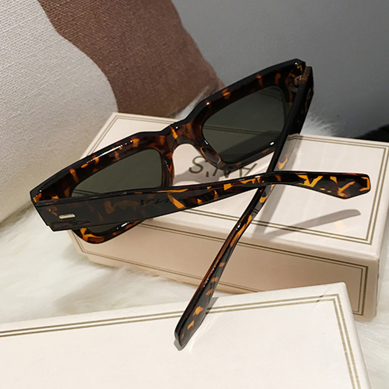 Marque Designer carré lunettes De soleil femmes hommes océan couleur nuances lunettes De soleil femme mode Rectangle Rivet Oculos De Sol