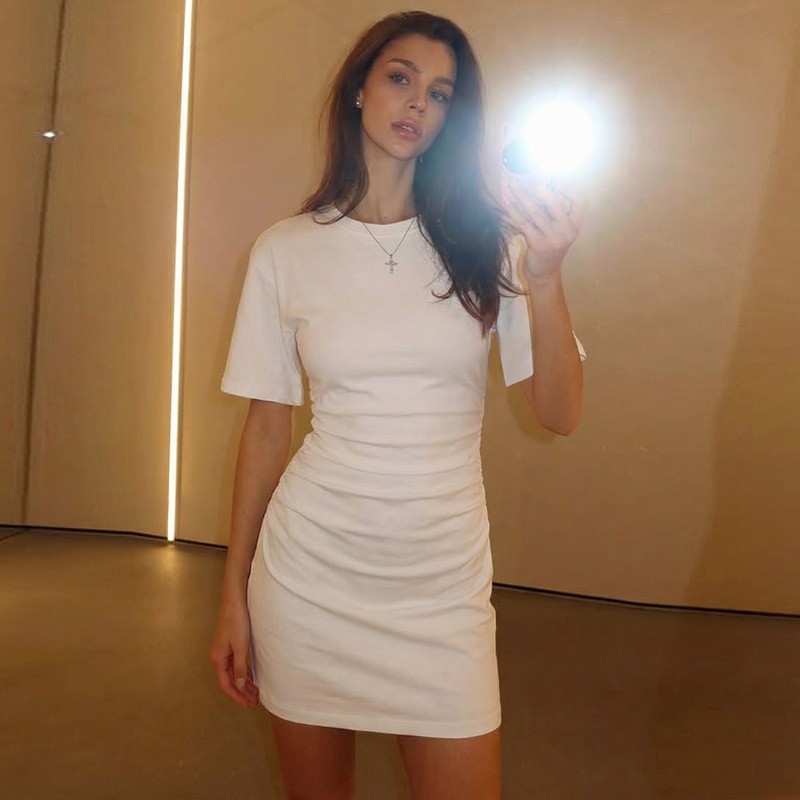 Vêtements pour femmes, nouveau produit d'automne 2026, à la mode et polyvalent, Simple, taille plissée et robe fine