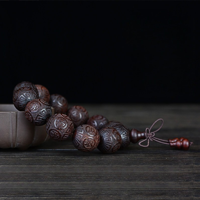 Bracelet en bois de santal rouge avec douze mantras gravés, perles en bois rouge, bracelet de méditation en bois de santal sanglant, bijoux de prière, cadeau