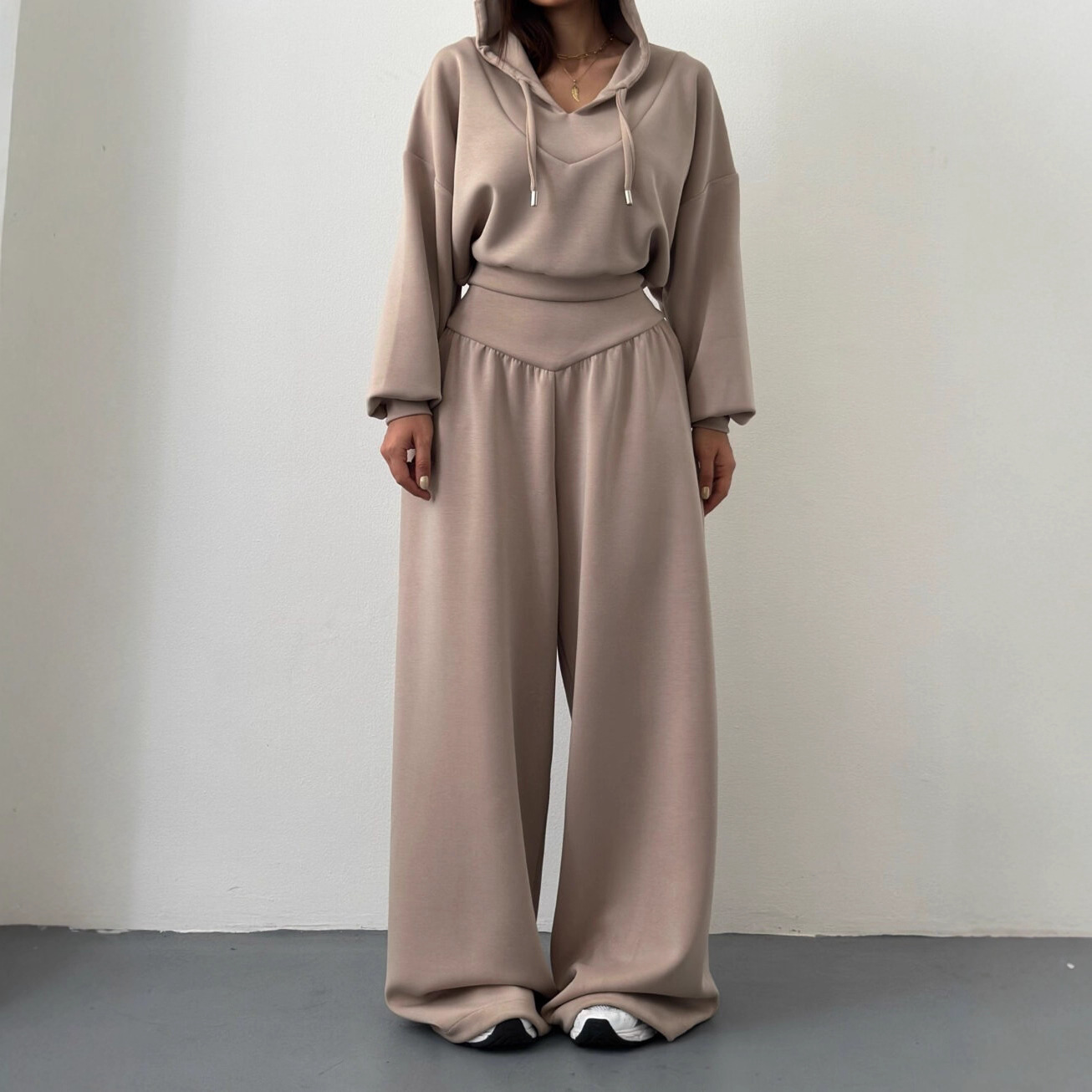 Ensemble de pantalons décontractés confortables pour femmes, style sportif, sweat-shirt court à capuche, pantalon taille haute, ensemble deux pièces, streetwear féminin