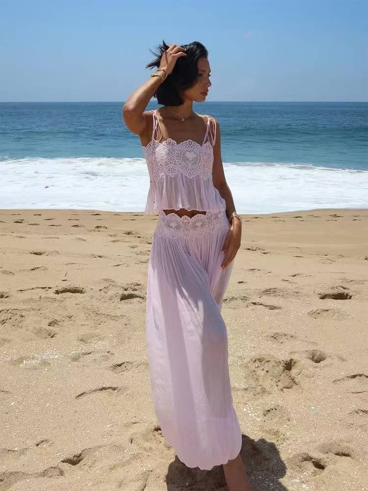 Ensemble de pantalons pour femmes en dentelle florale soluble dans l'eau, avec détails ajourés, comprenant un haut court à bretelles spaghetti et des volants, ainsi qu'un pantalon ample plissé de style lanterne, 2 pièces.