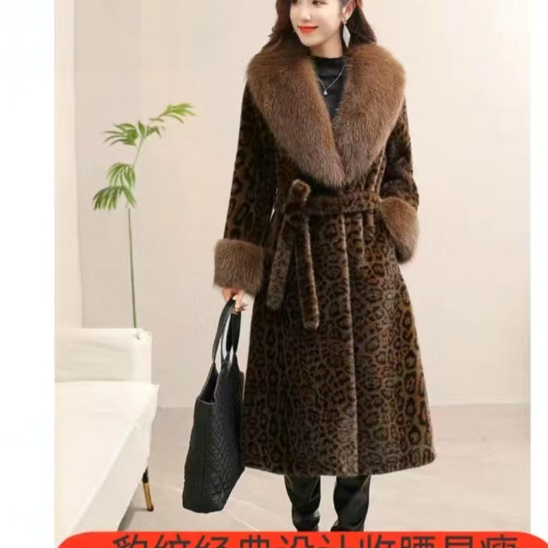 Manteau femme 2025 hiver nouveau manteau ample imprimé léopard Long manteau de tempérament intégré à la mode col de fourrure pour dames WLF