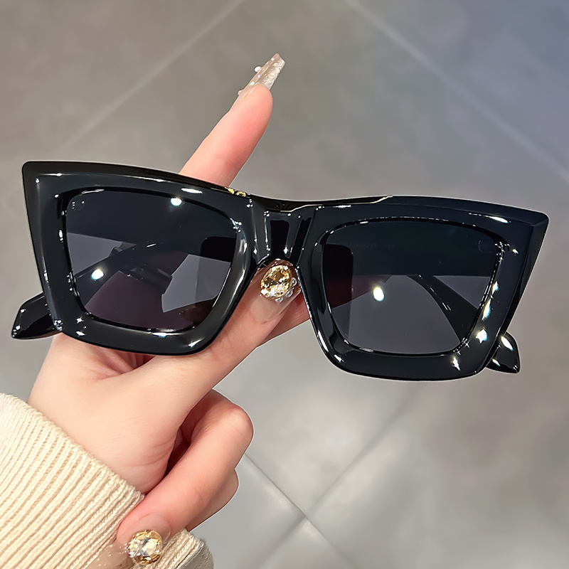 Lunettes élégantes œil de chat avec monture bleu dégradé et transparente, verres PC noirs, charnières métalliques
