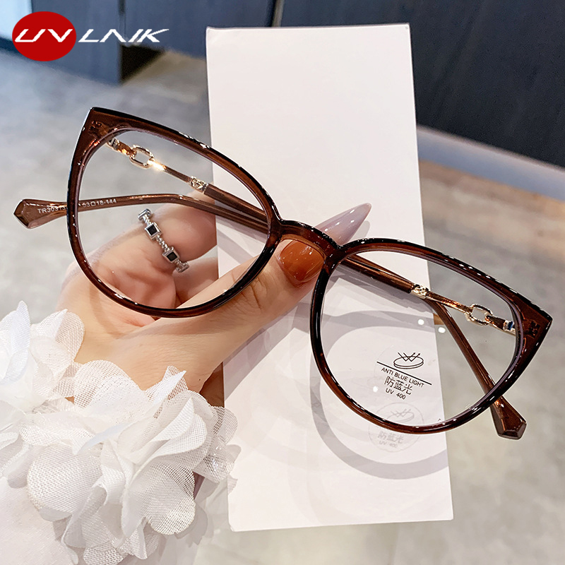 Lunettes œil de chat élégantes pour hommes et femmes, monture métallique ultralégère TR90, Anti-lumière bleue, lentille transparente, optique