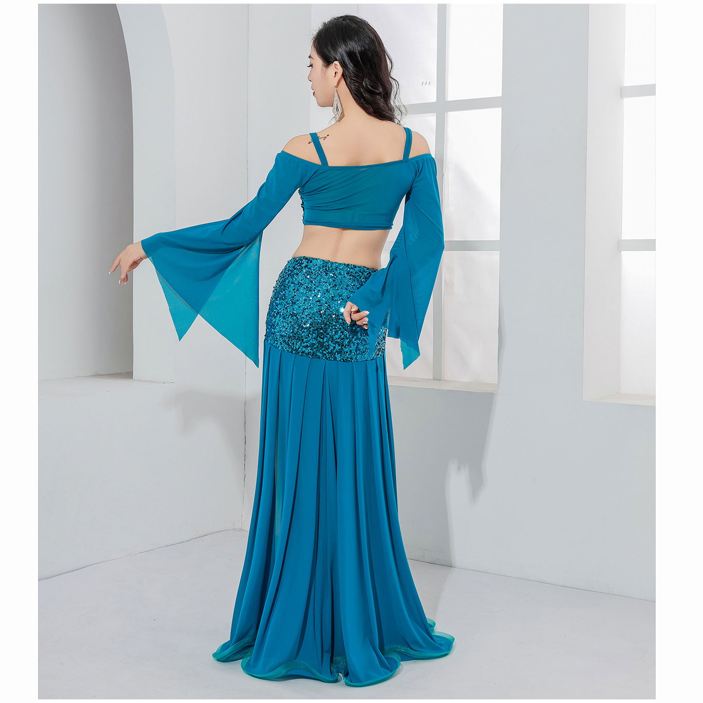 Tenue de danse du ventre élégante, Costume à paillettes Ablaze, jupe longue brillante, ensemble de 2 pièces de danse orientale, tenues de danse de groupe de classe pour filles