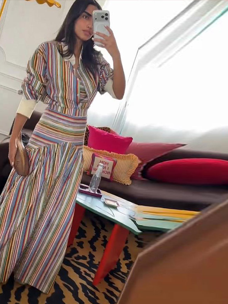 Ensemble 2 pièces mode femme : chemisier rayé multicolore boutonné et jupe longue évasée taille haute – Collection été 2026