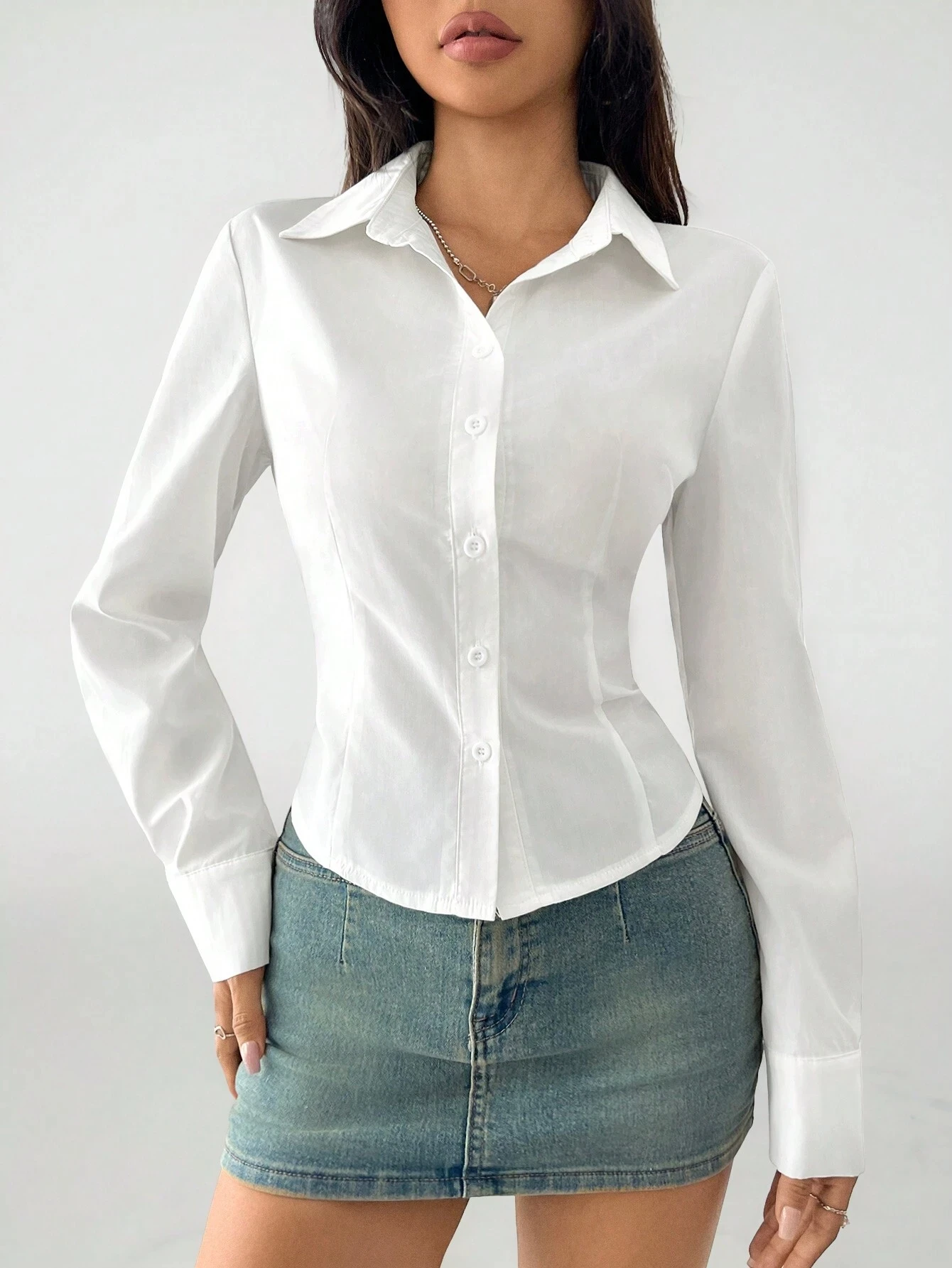 Chemise de bureau basique décontractée à manches longues pour femmes, taille cintrée, couleur unie, coupe cintrée, chemise courte, Streetwear, automne/hiver