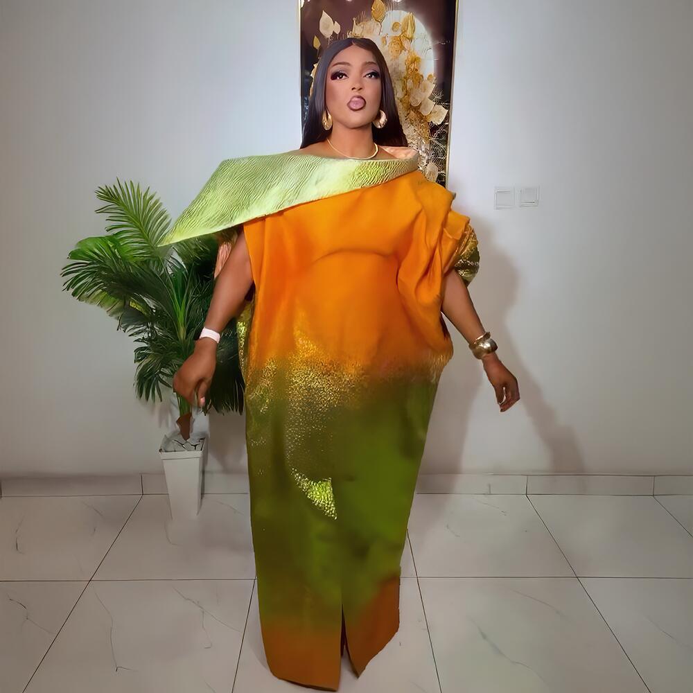 Robe Boubou pour femmes nigérianes en tissu exquis et luxueux avec foulard - Vêtements africains traditionnels pour femmes