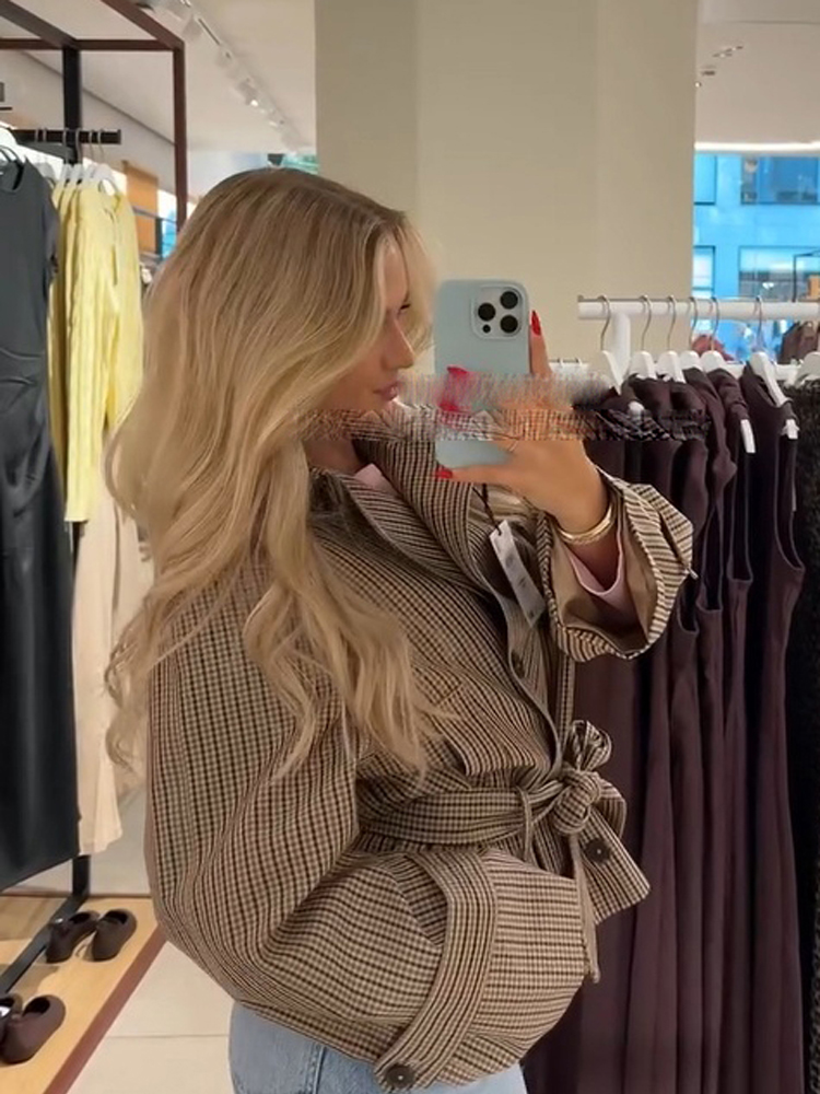 Manteau trench court à carreaux à manches longues pour femme, veste courte à carreaux ample avec revers, double boutonnage et ceinture à la taille, manteaux d'automne pour femme