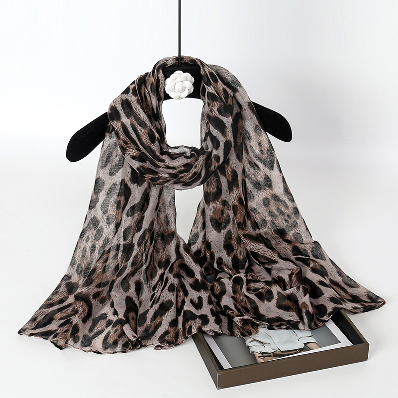 Foulard imprimé léopard en Voile pour femmes, foulard de luxe, mode printemps et été, châle polyvalent pour femmes, offre spéciale