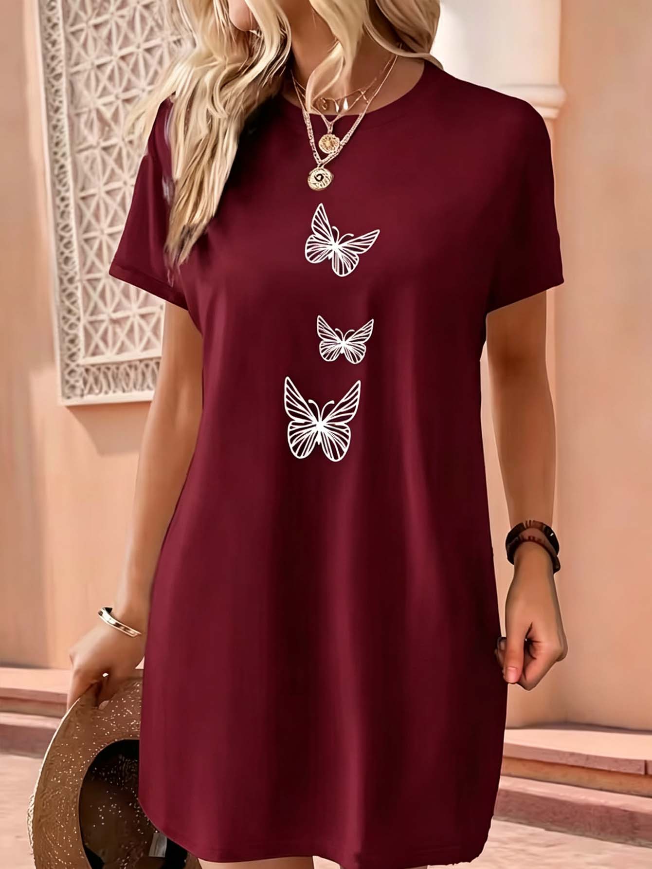 Robe d'été à manches courtes pour femmes, élégante et tendance, avec imprimé papillon, idéale pour les sorties estivales