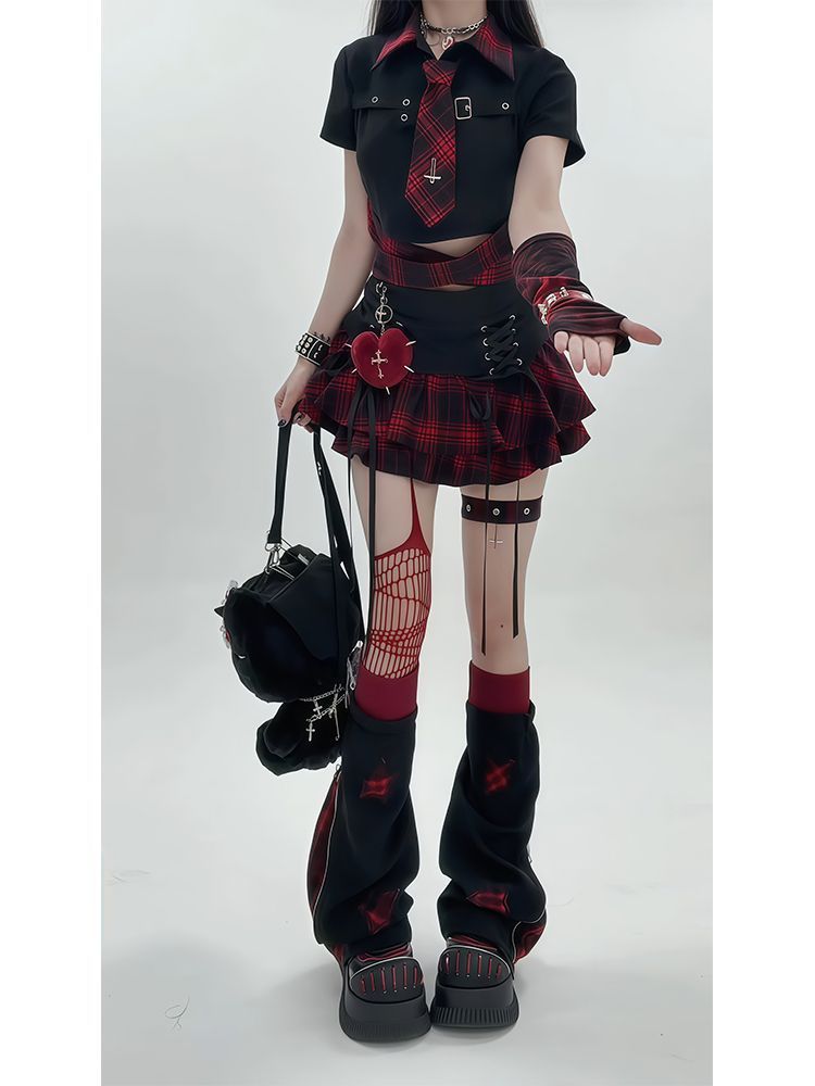 Ensemble 2 pièces Jirai Kei Punk Y2K pour femme, style subculture japonaise, comprenant un crop top à carreaux taille basse et une mini-jupe à volants à lacets, tenue streetwear et club