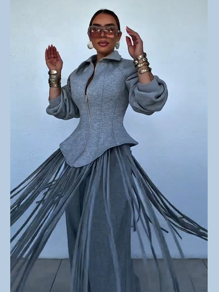 Ensemble tailleur pantalon chic pour femme avec manteau à ourlet à pompons, manches longues, taille cintrée, col rabattu et pantalon large – Collection Automne 2026